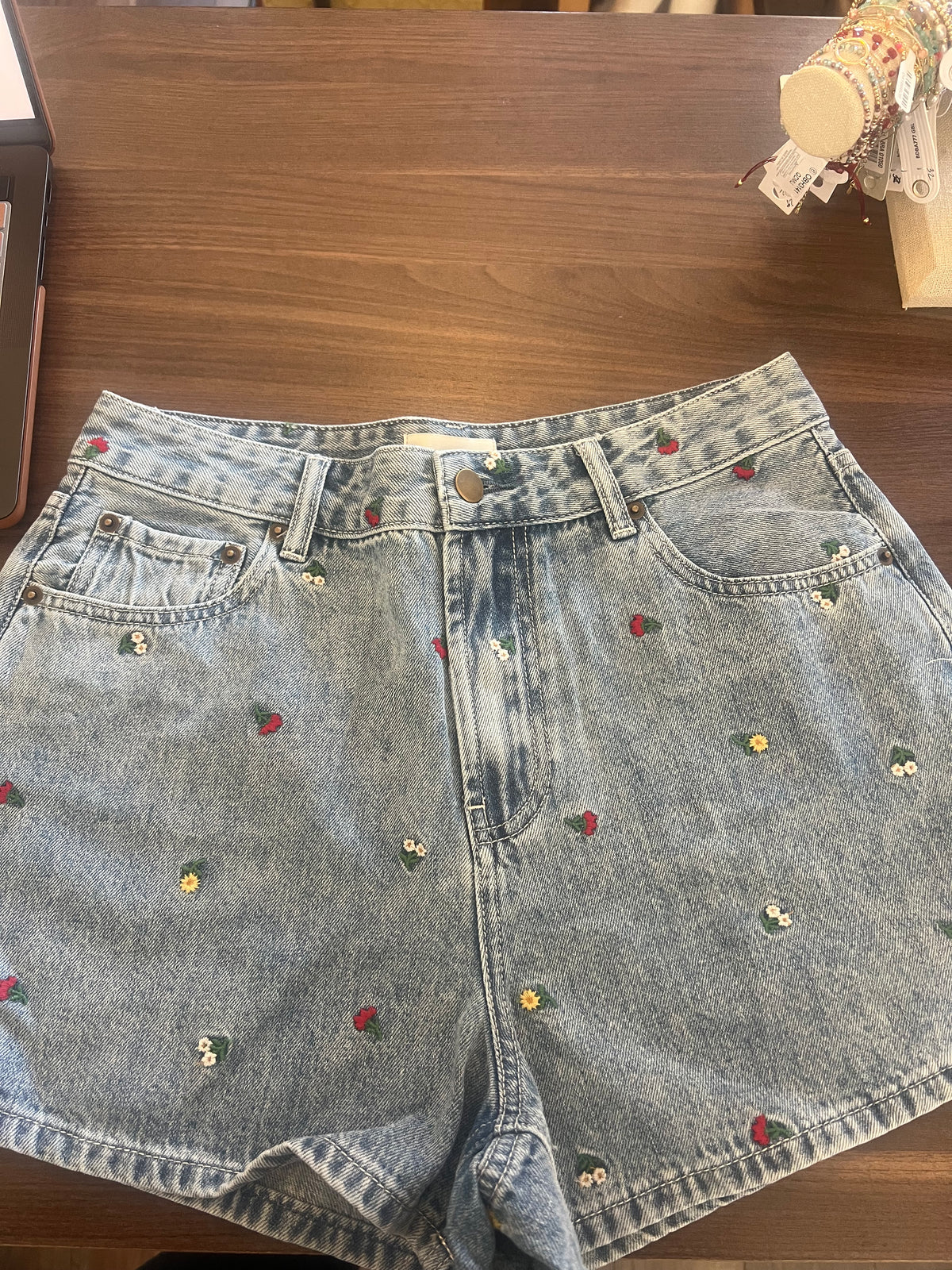 Embroidery Denim Shorts